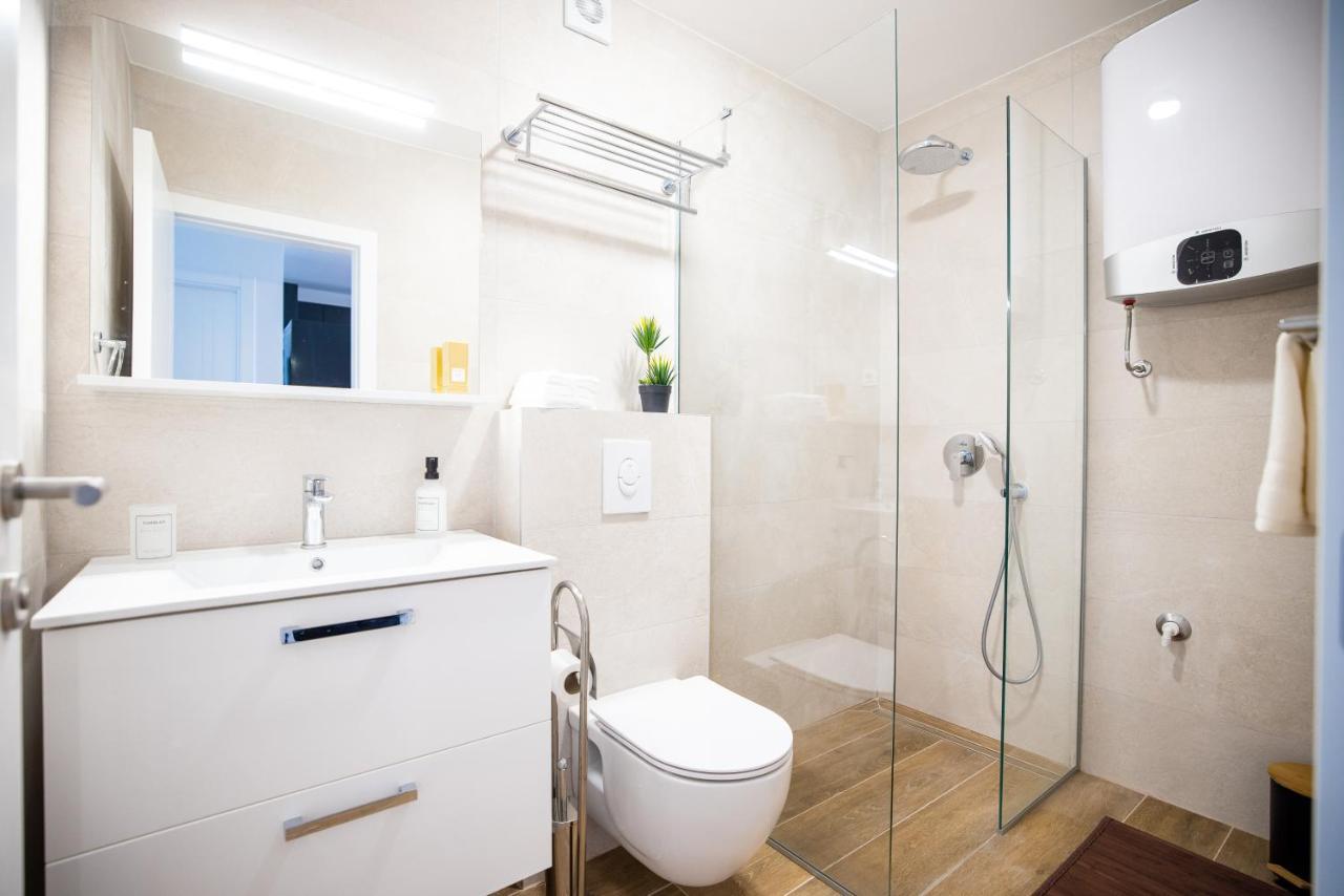 Beach Paradise 5 Stars Apartments Nin Dış mekan fotoğraf