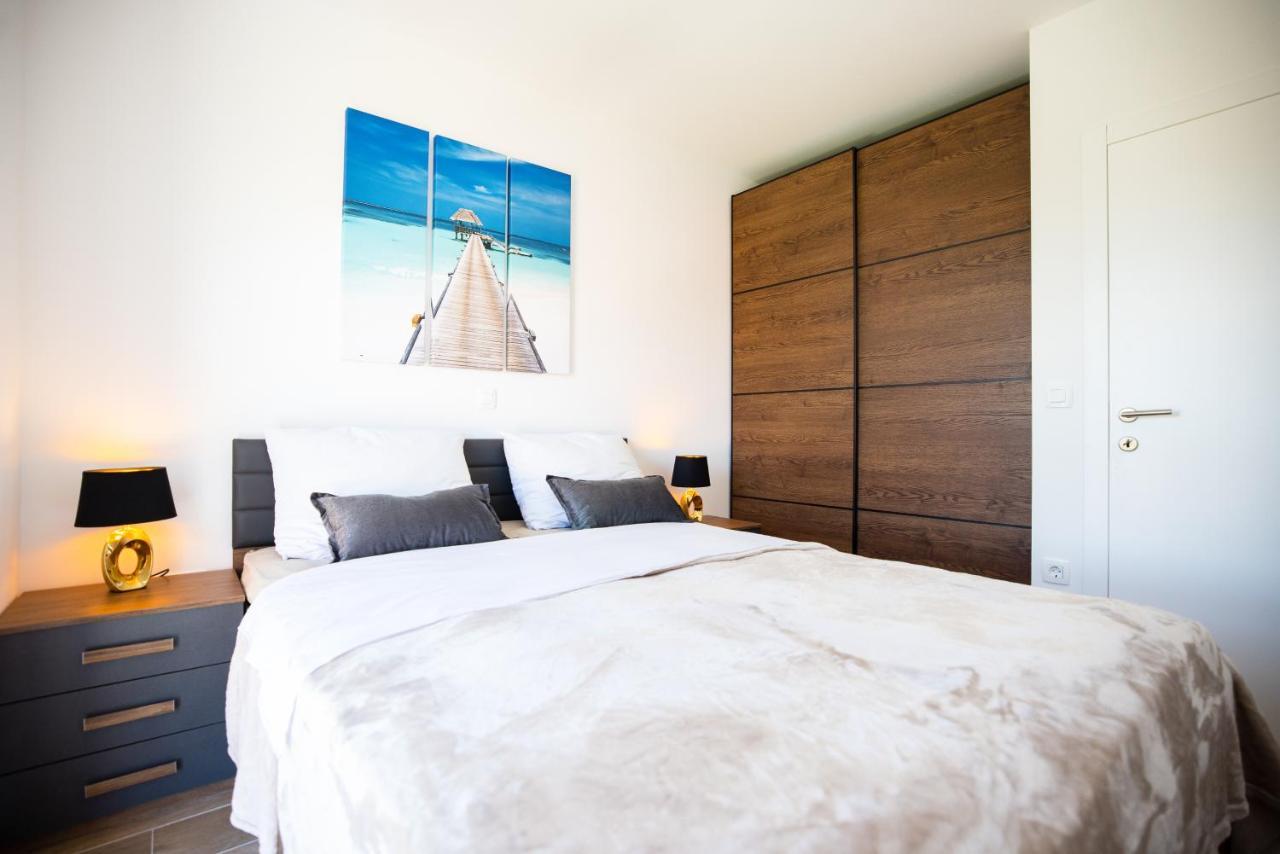 Beach Paradise 5 Stars Apartments Nin Dış mekan fotoğraf